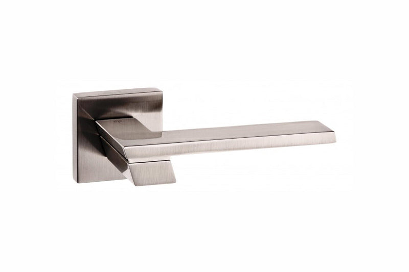 Atlantic Senza Pari Giovanni Lever Door Handle on Flush Square Rose - Satin Nickel