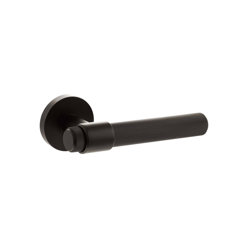 Atlantic Senza Pari Fasana Linear Knurled Lever Door Handle on Minimal Round Rose - Urban Dark Bronze